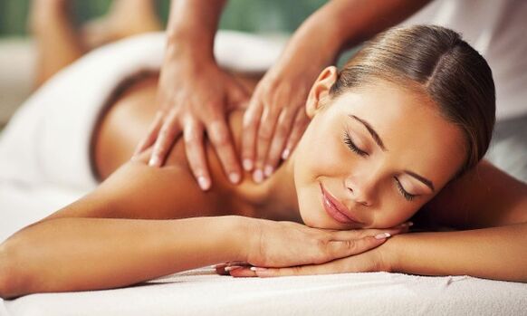 A massage course helps to eliminate osteochondrosis of the thoracic spine.