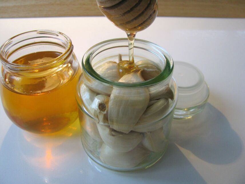 Garlic with honey for the treatment of ankle osteoarthritis