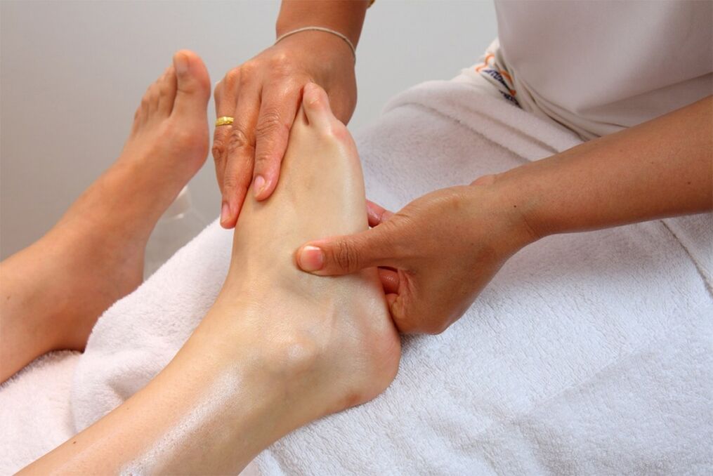 foot rub for osteoarthritis of the ankle joint