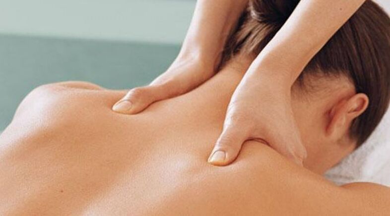 Neck massage for osteochondrosis.