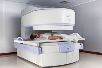 Magnetic resonance imaging for the diagnosis of thoracic osteochondrosis. 